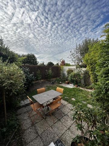 A VENDRE VANNES (56) AGREABLE MAISON PROCHE SENTIERS COTIERS ET COMMERCES