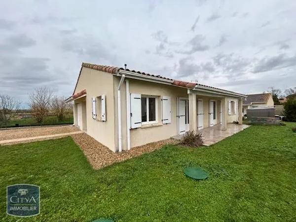 Maison à louer 4 pièces 103.08m² Semussac (17120)