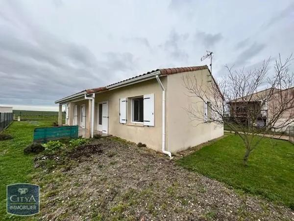 Maison à louer 4 pièces 103.08m² Semussac (17120)