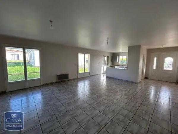 Maison à louer 4 pièces 103.08m² Semussac (17120)