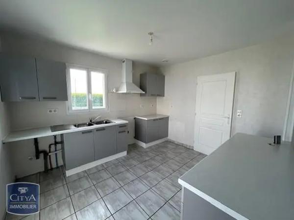 Maison à louer 4 pièces 103.08m² Semussac (17120)