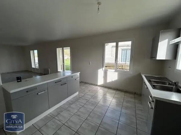 Maison à louer 4 pièces 103.08m² Semussac (17120)