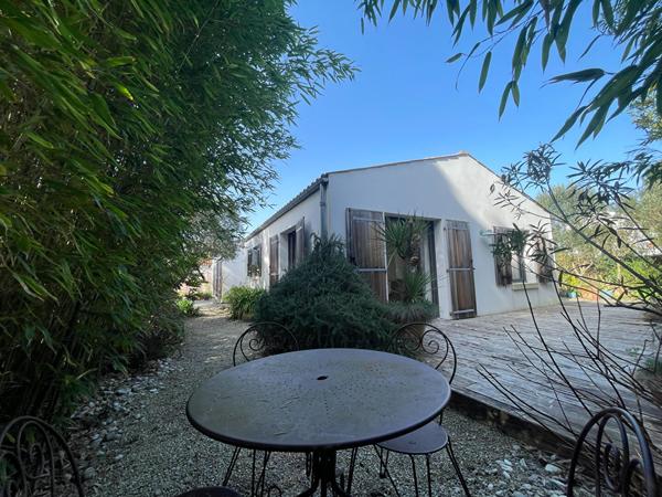 Maison contemporaine au coeur du bourg de Dolus