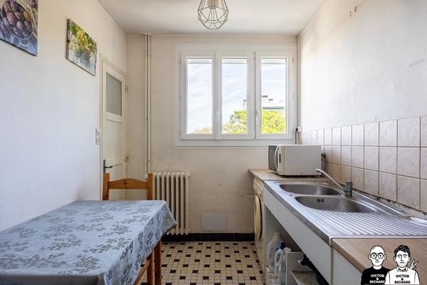 CHALÂTRES - T5 DE 82 M², 4 CHAMBRES, GARAGE ET CAVE - COPROPRIÉTÉ RÉNOVÉE, DPE B , Nantes