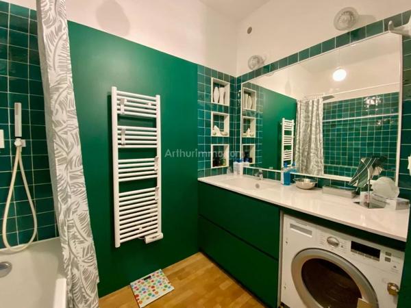 Vente                                                      Appartement
                        
                     2 pièces                      47 m2                     à Vannes