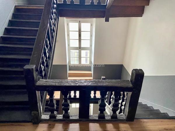 Vente                                                      Appartement
                        
                     2 pièces                      47 m2                     à Vannes