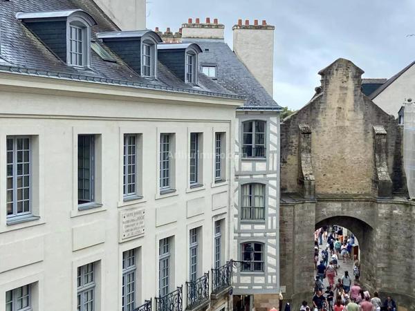 Vente                                                      Appartement
                        
                     2 pièces                      47 m2                     à Vannes