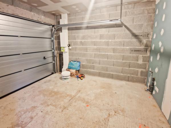 Maison à vendre 4 pièces proche de TONNAY CHARENTE (17)- plain-pied- Jardin- Garage.