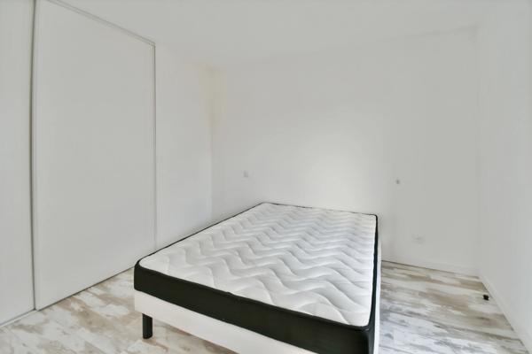 Maison à vendre 4 pièces proche de TONNAY CHARENTE (17)- plain-pied- Jardin- Garage.