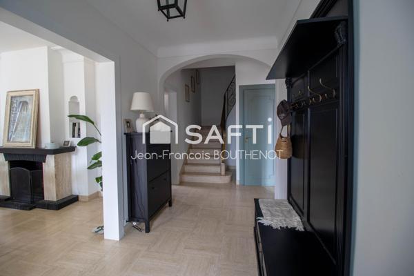Maison rénovée de 155 m² – 4 chambres – Terrain de 1 600 m²