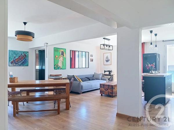 Appartement F5 à vendre  5 pièces - 94,30 m 2   MEZE  - 34