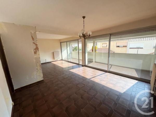 Appartement F5 à vendre  5 pièces - 94,30 m 2   MEZE  - 34