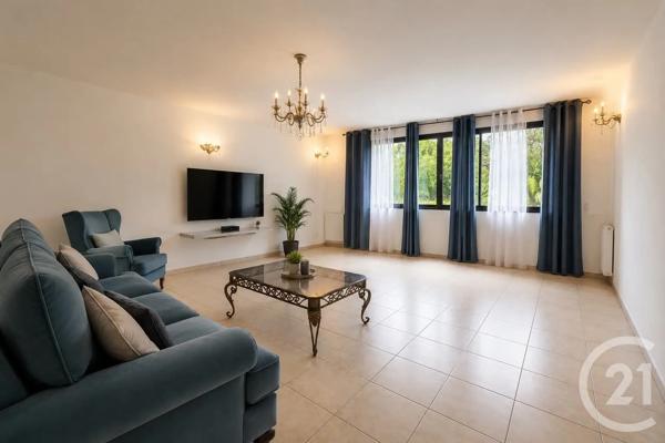 Appartement F5 à vendre  5 pièces - 94,30 m 2   MEZE  - 34