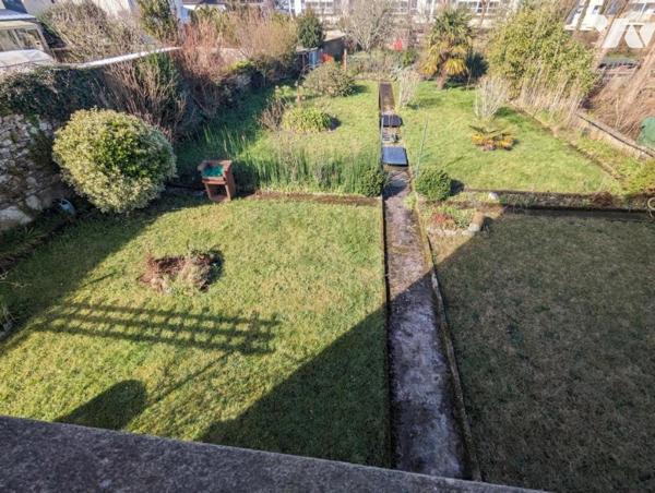 TOURLAVILLE - MAISON AVEC TERRAIN A BATIR