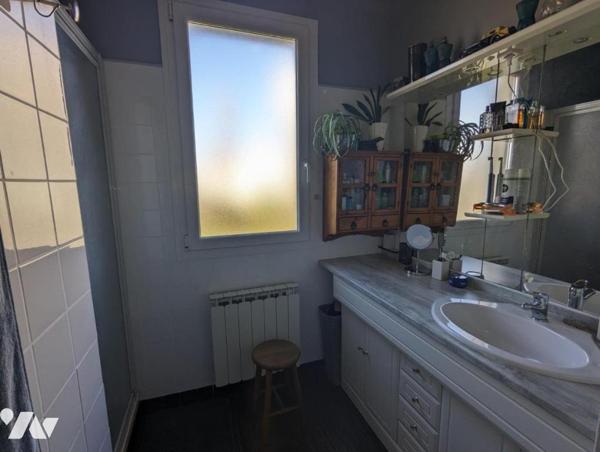 TOURLAVILLE - MAISON AVEC TERRAIN A BATIR