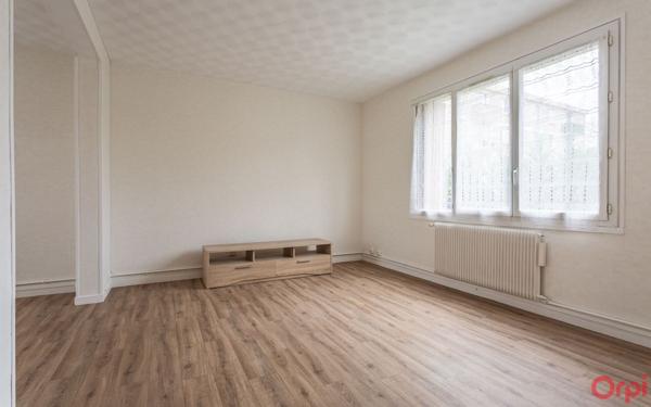 Appartement à louer    4 pièces • 62,81 m2 Sainte-Geneviève-des-Bois