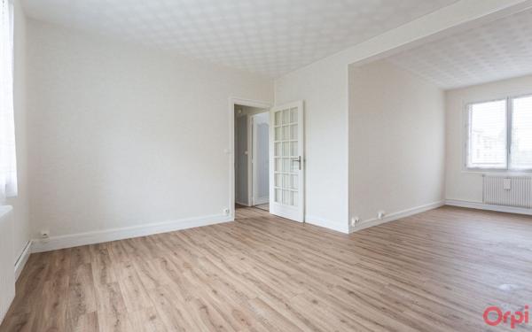 Appartement à louer    4 pièces • 62,81 m2 Sainte-Geneviève-des-Bois