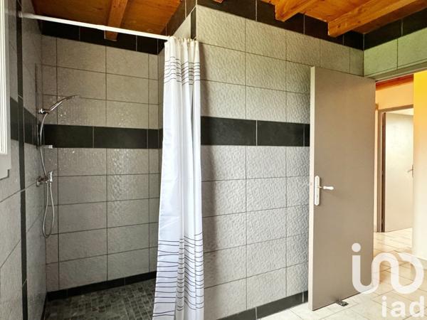 Maison 4 pièces de 94 m² à Fléac (16730)