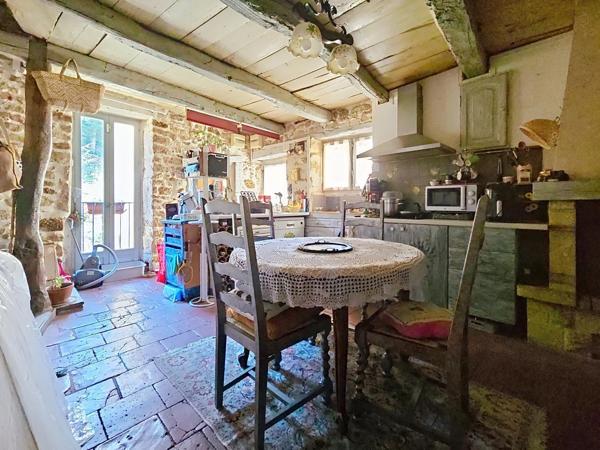 Maison de village avec jardin