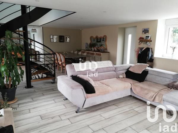 Maison à vendre 7 pièces 158 m² Neau