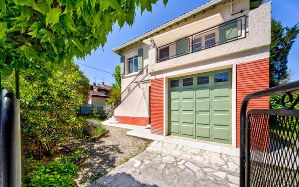 Maison à vendre    6 pièces •  Toulouse