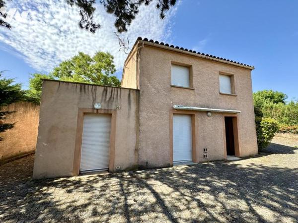 Villa T5 + maison T3 + deux terrains constructibles - 263 m²