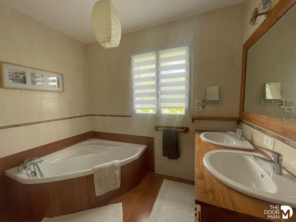 Maison - Vendu - 139 m² - SAINT-GELAIS | The Door Man