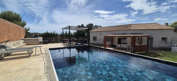 Maison Balaruc Le Vieux 6 pièce(s) 170 m2 avec garage piscine et dépendance