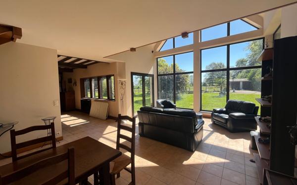 Maison à vendre    5 pièces •  Baromesnil