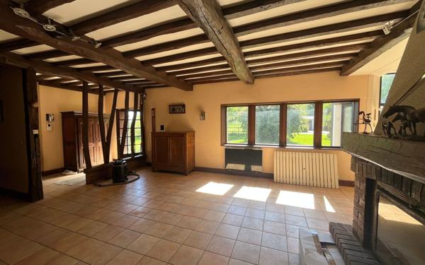 Maison à vendre    5 pièces •  Baromesnil