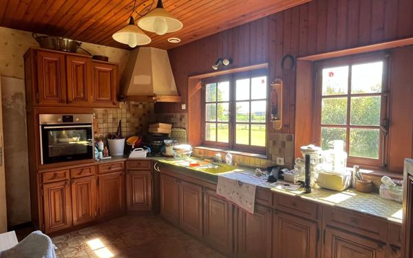 Maison à vendre    5 pièces •  Baromesnil