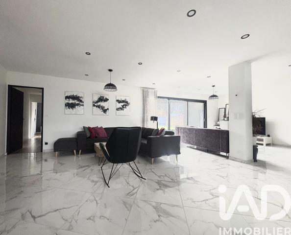 Maison à vendre 6 pièces 150 m² Liffré