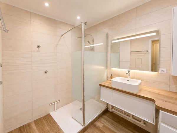 À VENDRE - APPARTEMENT 3 PIÈCES - HYPER CENTRE - CALME ET LUMINEUX