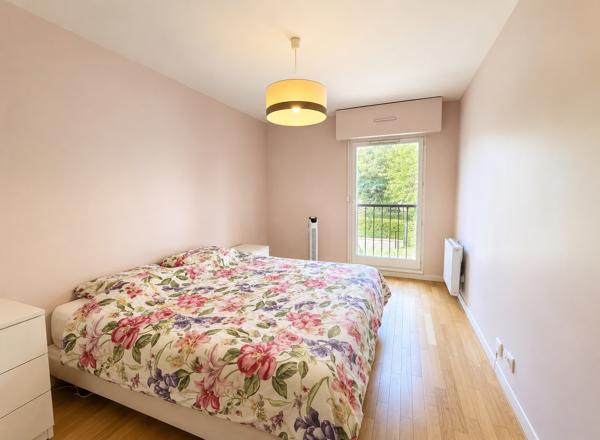 À VENDRE - APPARTEMENT 3 PIÈCES - HYPER CENTRE - CALME ET LUMINEUX