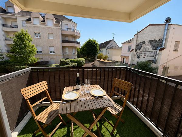 À VENDRE - APPARTEMENT 3 PIÈCES - HYPER CENTRE - CALME ET LUMINEUX