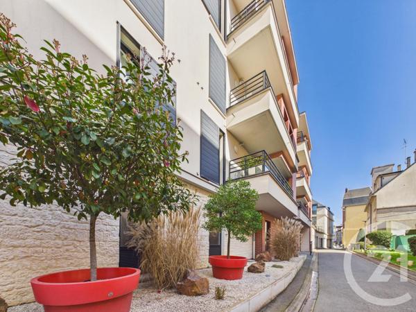 Appartement F4 à vendre  4 pièces - 104 m2 CHARTRES - 28