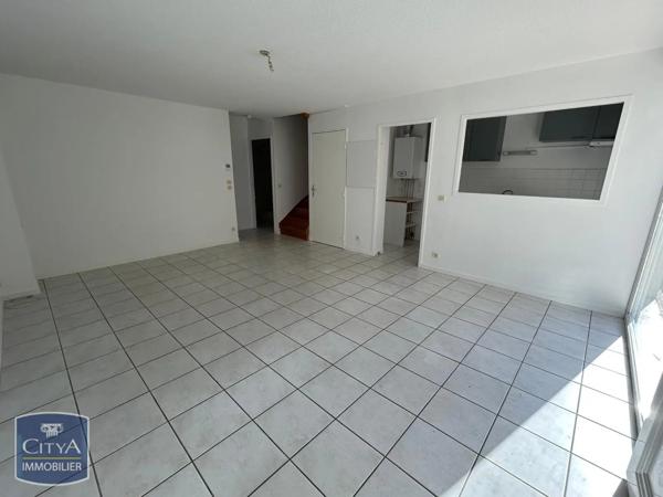 Appartement à louer 5 pièces 89.21m²