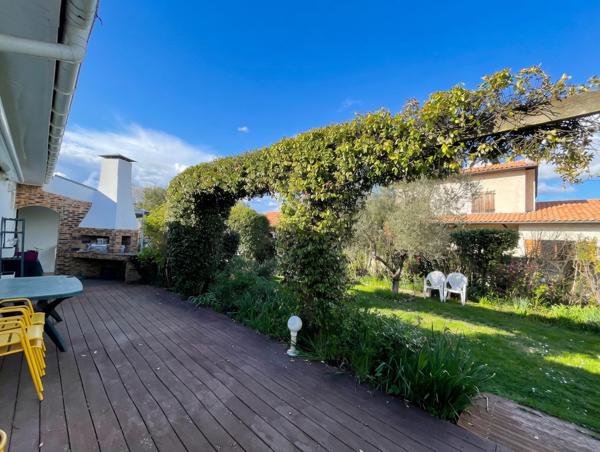 Maison Bruges PLEIN CENTRE  7 pièce(s) 212.39 m2