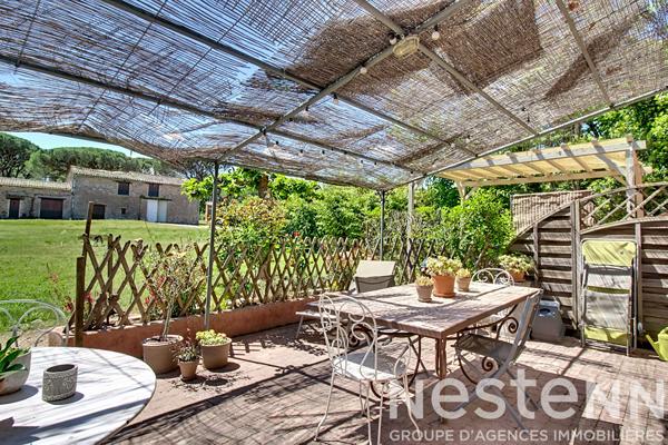 A VENDRE  - Propriété de caractère - Vidauban 14 pièces 350 m2
