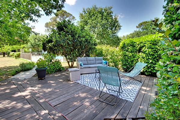 LES ARCS-SUR-ARGENS - A VENDRE - Maison de plain-pied de 140 m² avec piscine sur 5 265 m² de terrain - GARAGE - CARPORT - PANNEAUX SOLAIRE - FORAGE