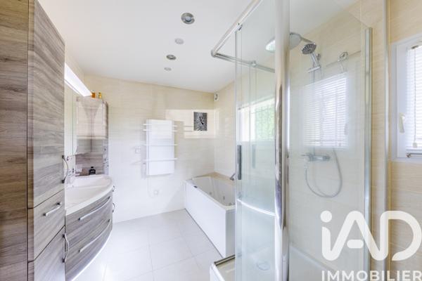 Maison à vendre 8 pièces 185 m² Vaux-sur-Seine