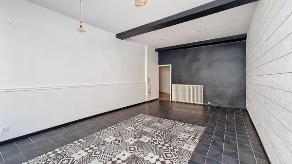 Immeuble de rapport et local commercial Le Dorat