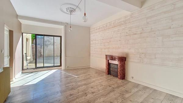 Immeuble de rapport et local commercial Le Dorat