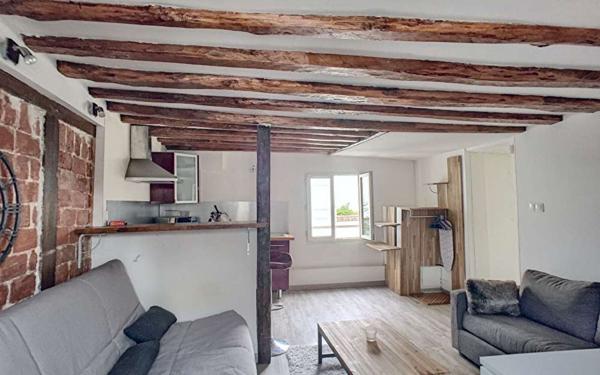 Appartement à vendre    1 pièce • 28,56 m2 Orléans