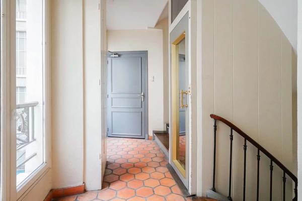Appartement Paris 10 e - PETITES ÉCURIES