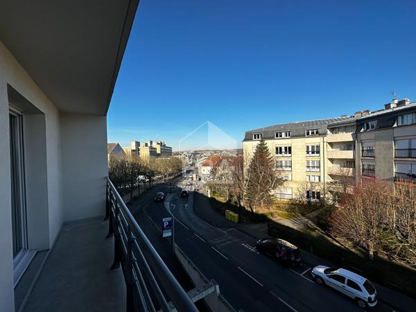 Appartement de 2 pièces principales à louer proche centre ville de Compiègne