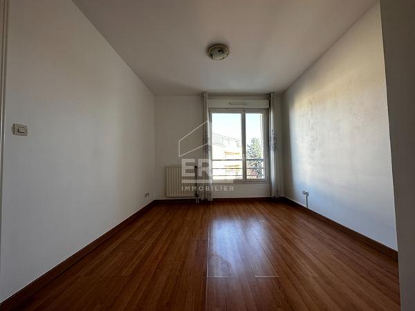 Appartement de 2 pièces principales à louer proche centre ville de Compiègne