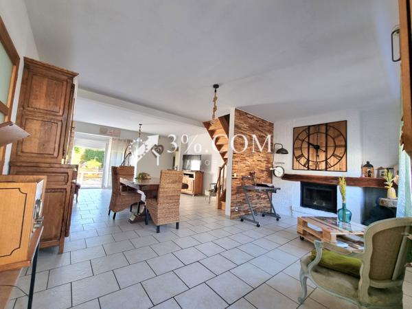 Maison 6 pièce(s) 3 chambre(s) 157 m²