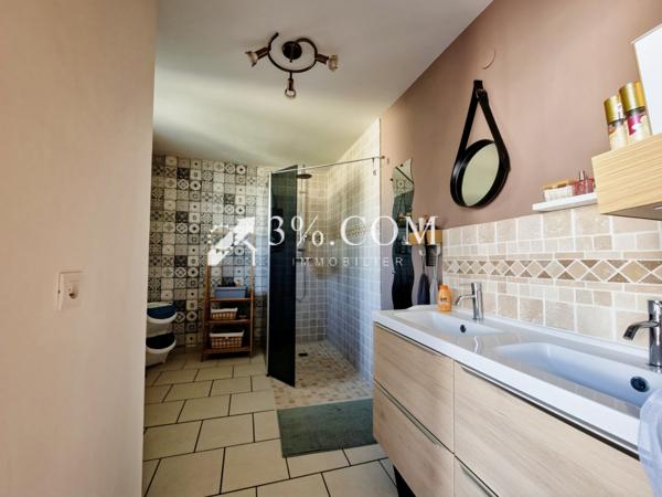 Maison 6 pièce(s) 3 chambre(s) 157 m²