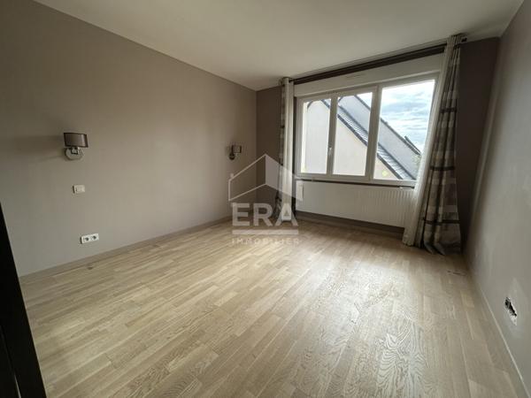 Maison Plaisir 7 pièce(s) 172 m2